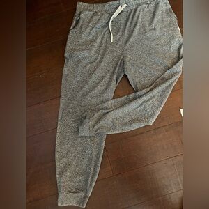 Vuori Halo Performance Joggers- NWOT- Heather Gray